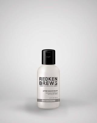 After-Shave Balm com fundo cinza